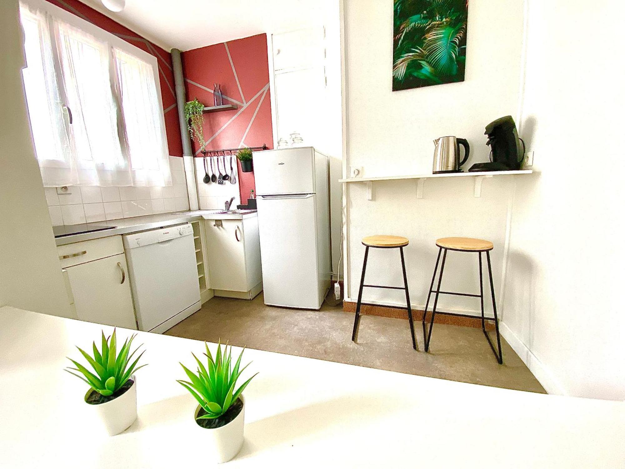 Le Chinchauvaud, Spacieux Avec Balcon Limoges Bagian luar foto