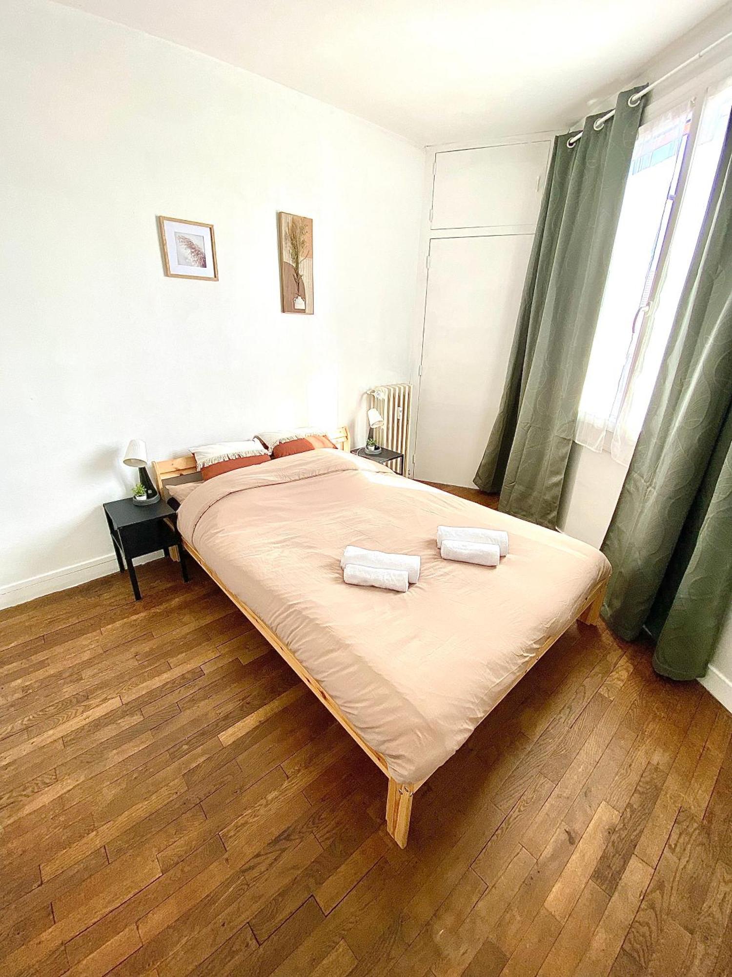 Le Chinchauvaud, Spacieux Avec Balcon Limoges Bagian luar foto